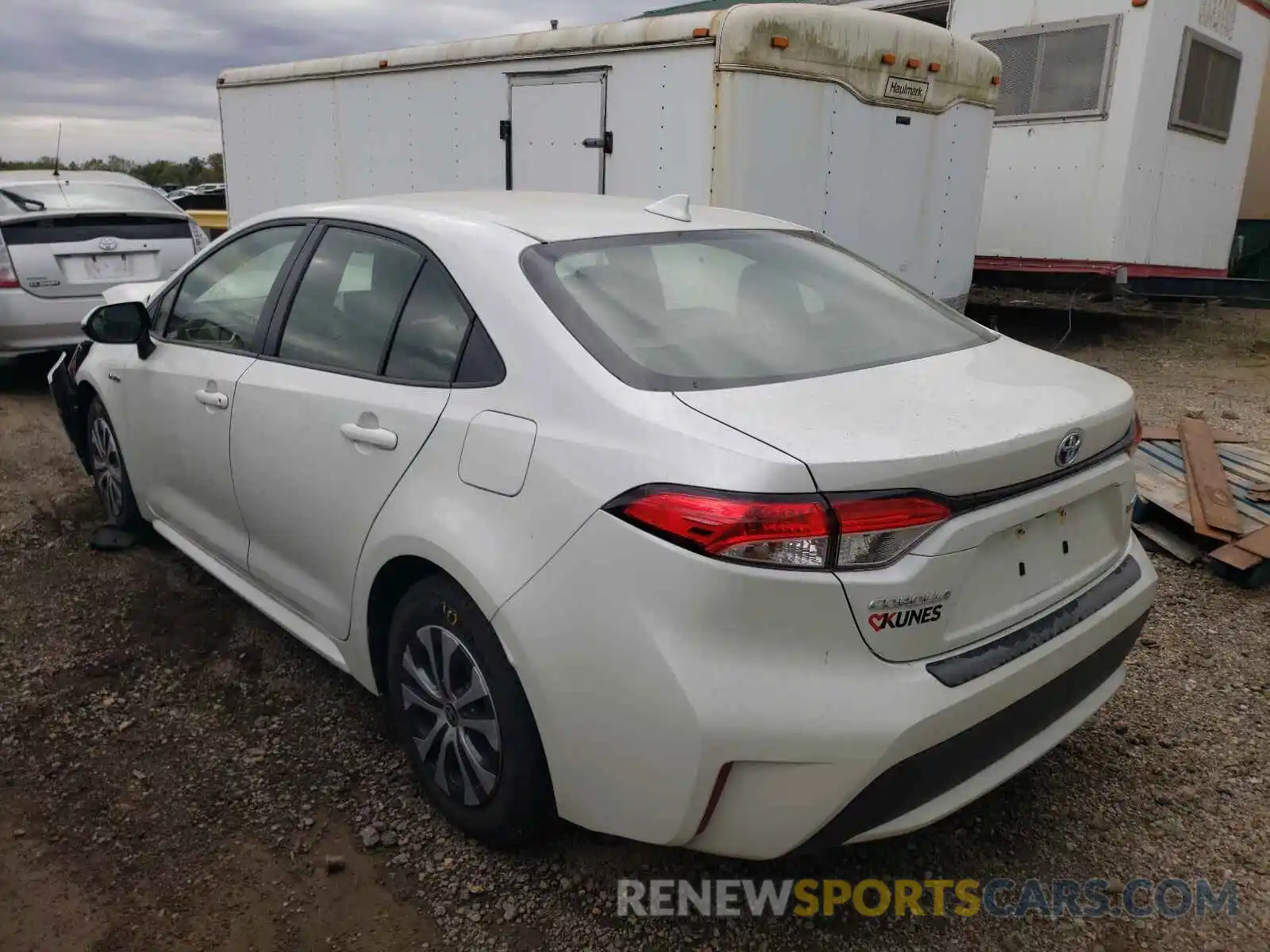 3 Photograph of a damaged car JTDEAMDE8MJ028290 TOYOTA COROLLA 2021