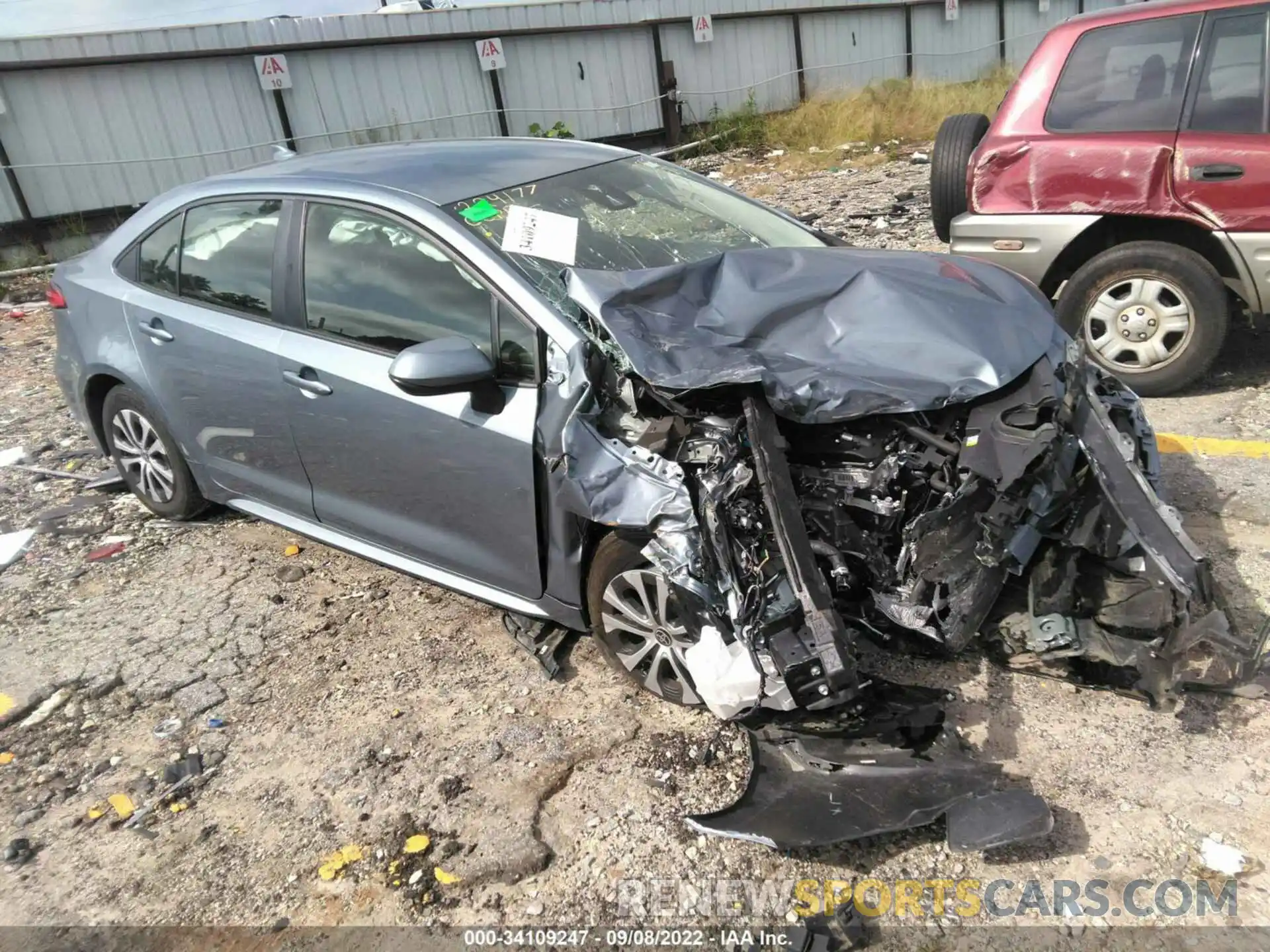 1 Photograph of a damaged car JTDEAMDE8MJ028371 TOYOTA COROLLA 2021