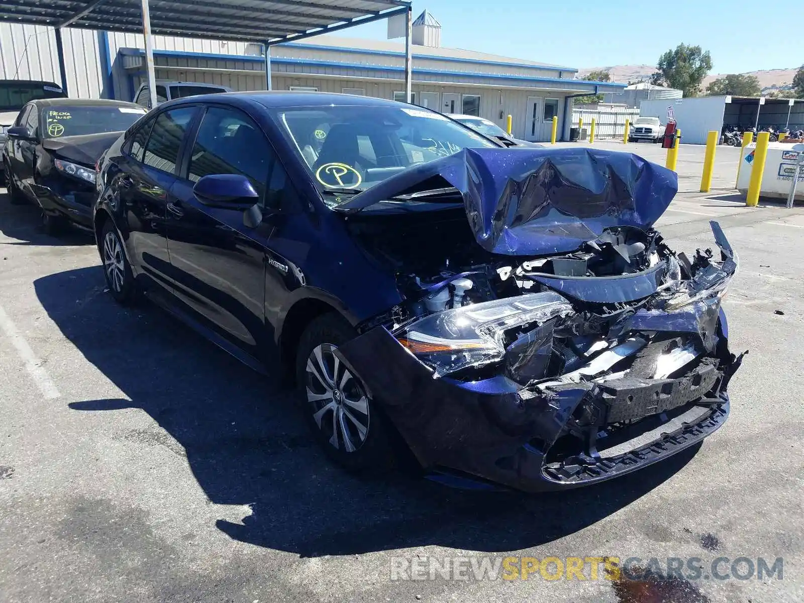 1 Photograph of a damaged car JTDEAMDE8MJ033554 TOYOTA COROLLA 2021