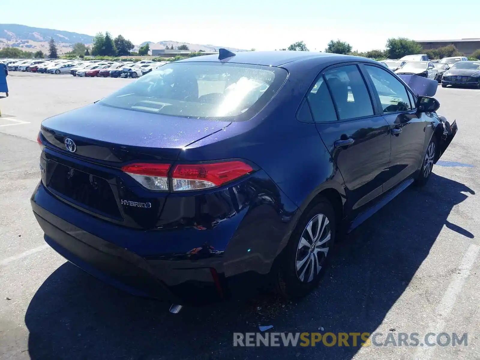 4 Photograph of a damaged car JTDEAMDE8MJ033554 TOYOTA COROLLA 2021