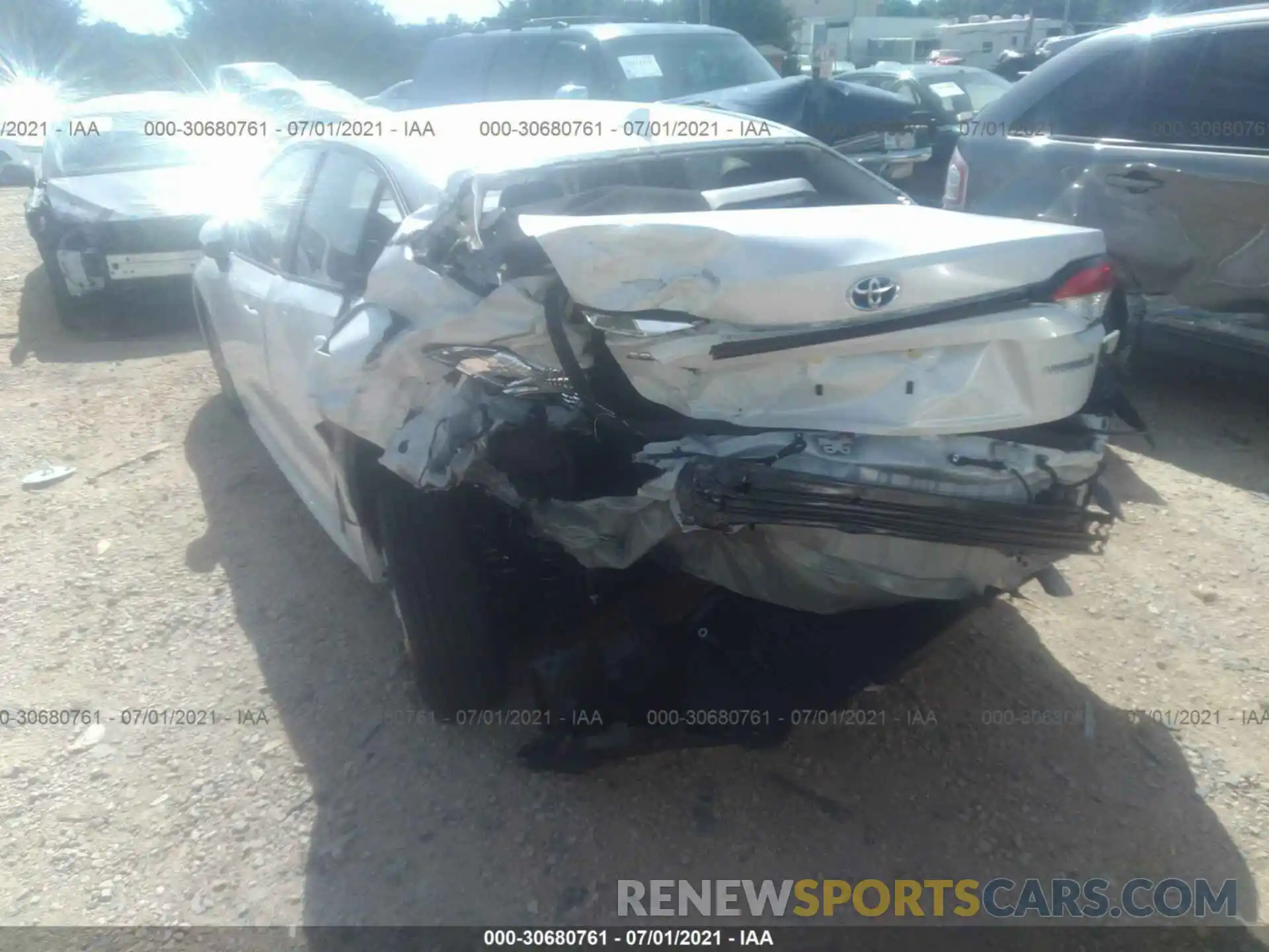 6 Photograph of a damaged car JTDEAMDE8MJ033795 TOYOTA COROLLA 2021