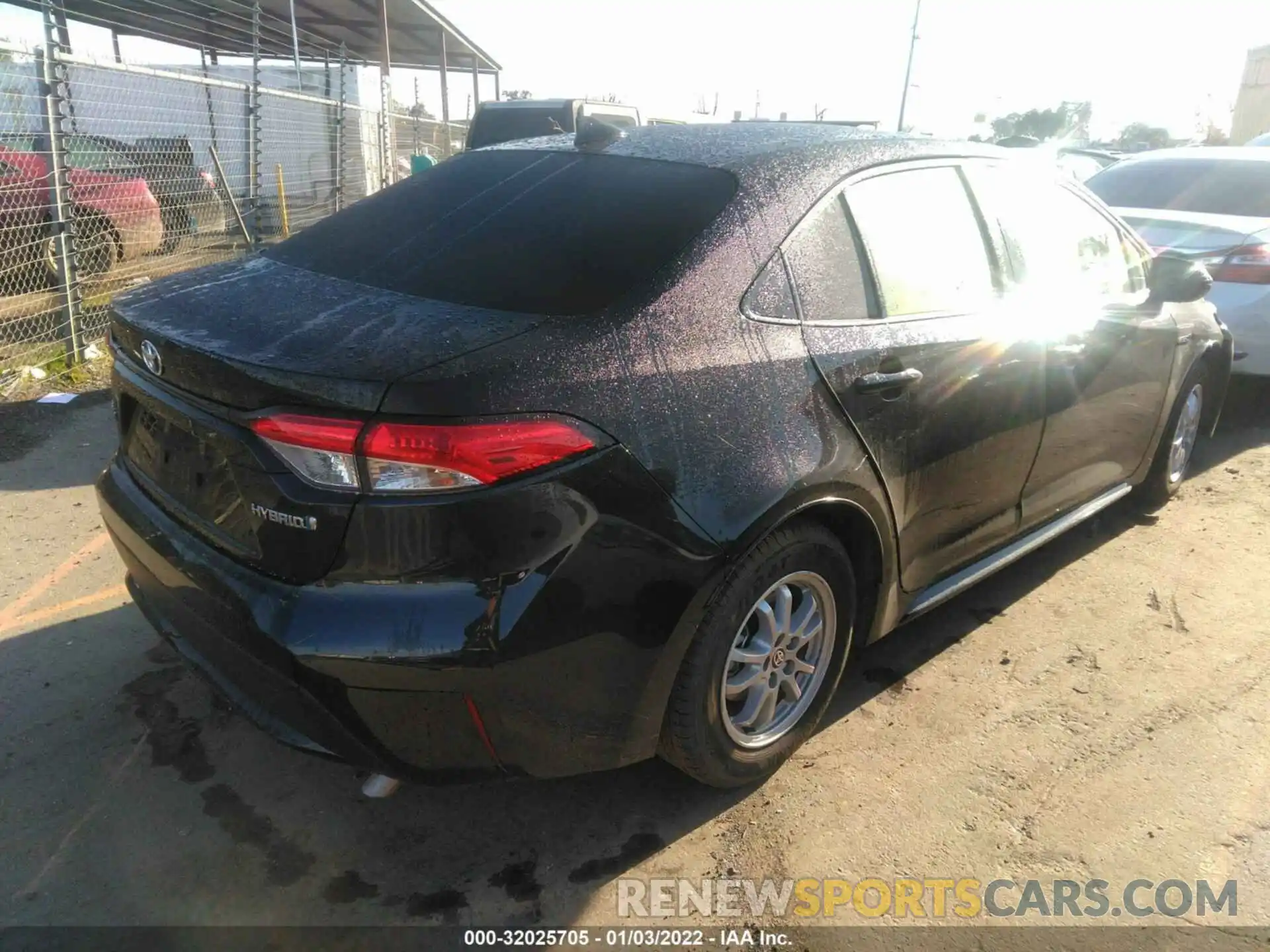 4 Photograph of a damaged car JTDEAMDE8MJ034820 TOYOTA COROLLA 2021