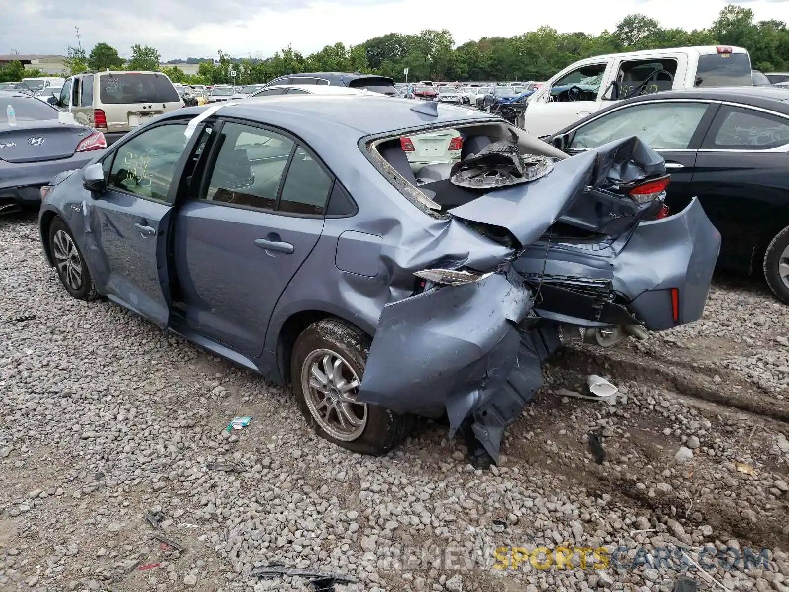 3 Photograph of a damaged car JTDEAMDE9MJ003169 TOYOTA COROLLA 2021