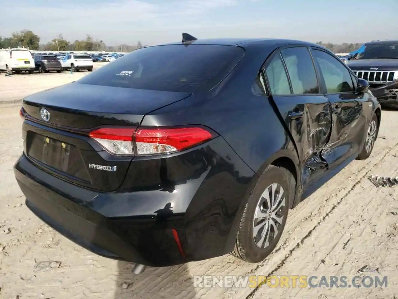 4 Photograph of a damaged car JTDEAMDE9MJ003575 TOYOTA COROLLA 2021