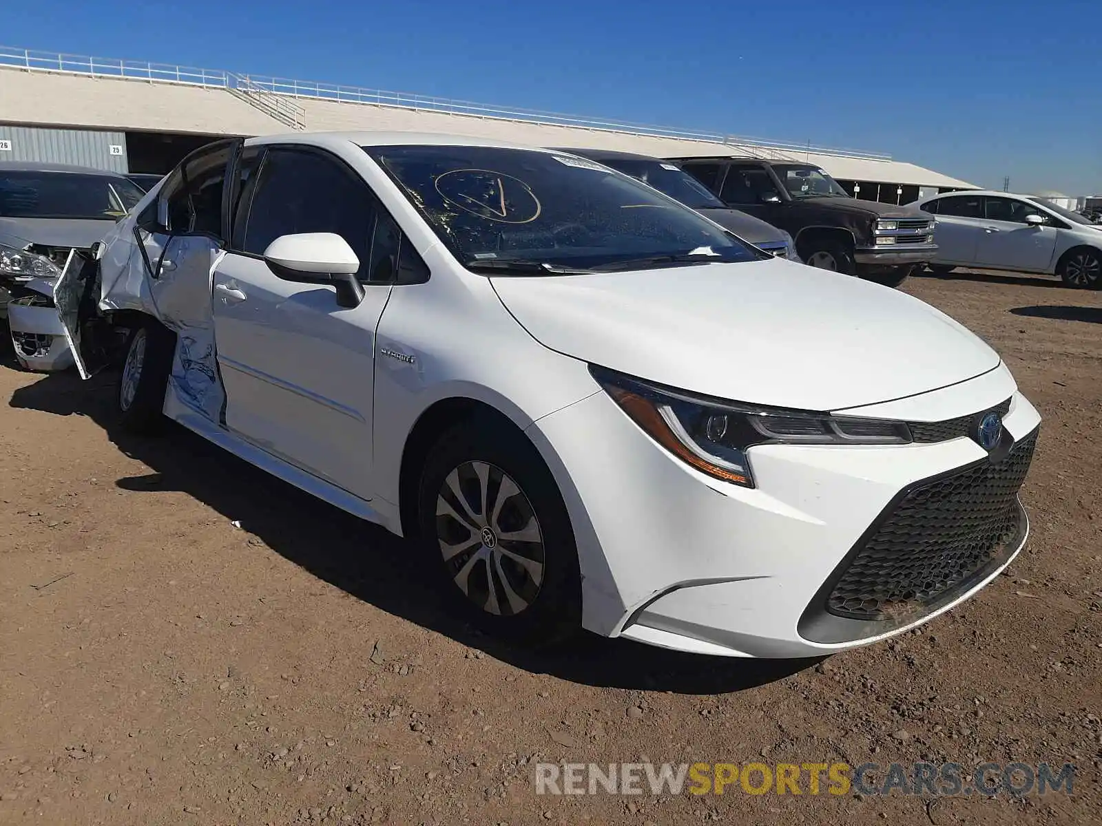 1 Photograph of a damaged car JTDEAMDE9MJ005908 TOYOTA COROLLA 2021