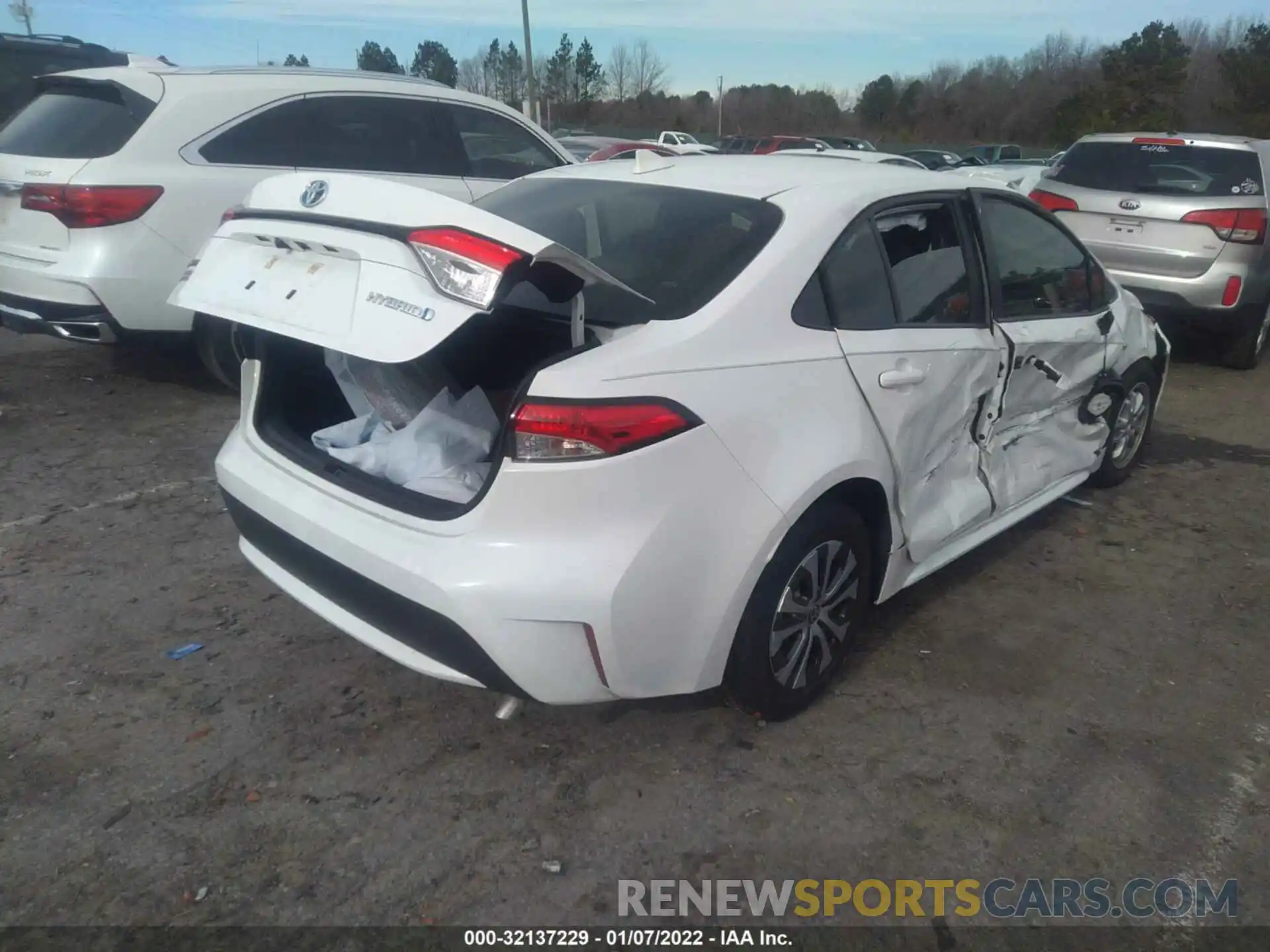 4 Photograph of a damaged car JTDEAMDE9MJ006119 TOYOTA COROLLA 2021