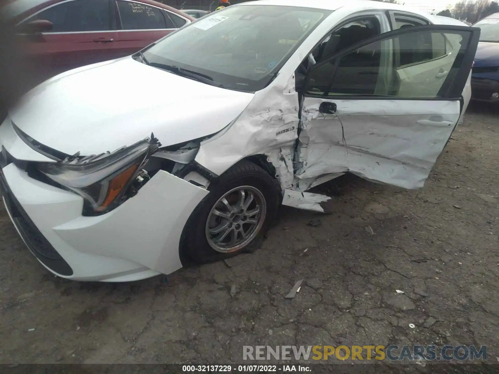 6 Photograph of a damaged car JTDEAMDE9MJ006119 TOYOTA COROLLA 2021