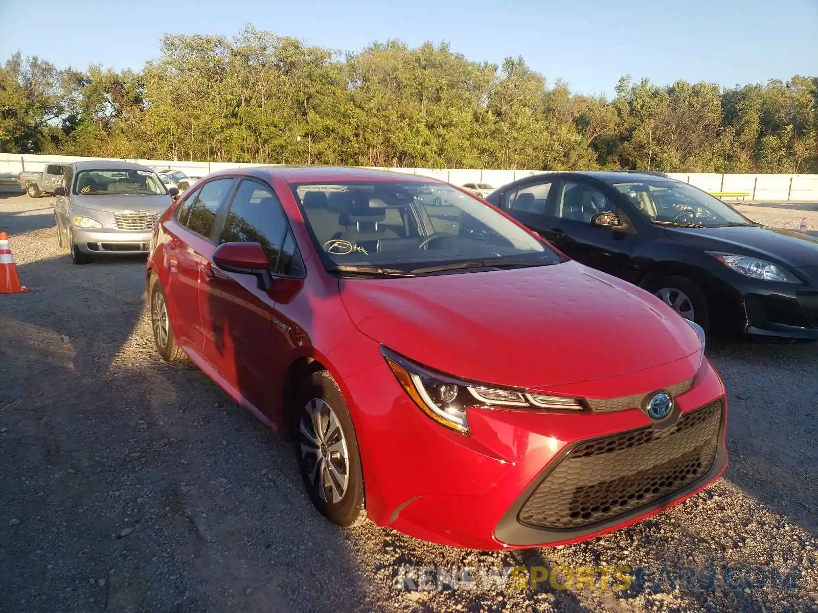 1 Photograph of a damaged car JTDEAMDE9MJ006668 TOYOTA COROLLA 2021