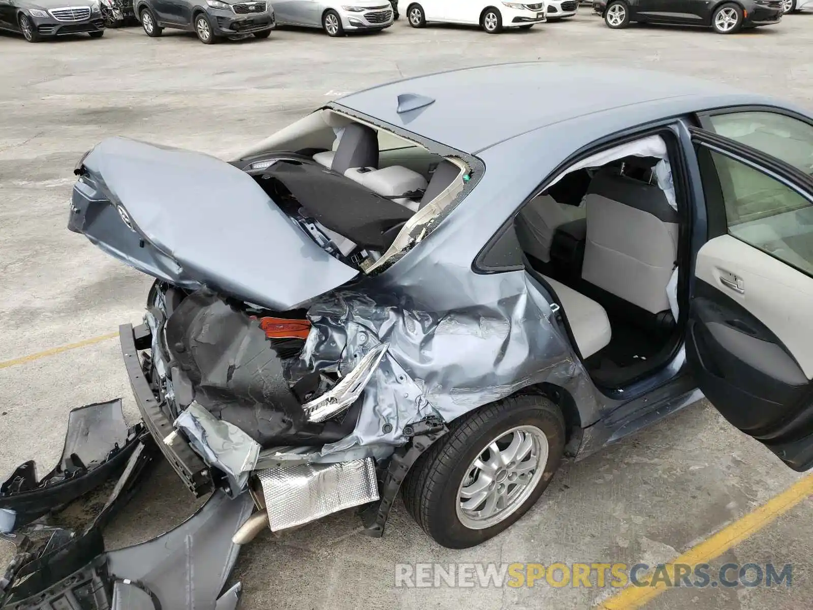 9 Photograph of a damaged car JTDEAMDE9MJ008016 TOYOTA COROLLA 2021