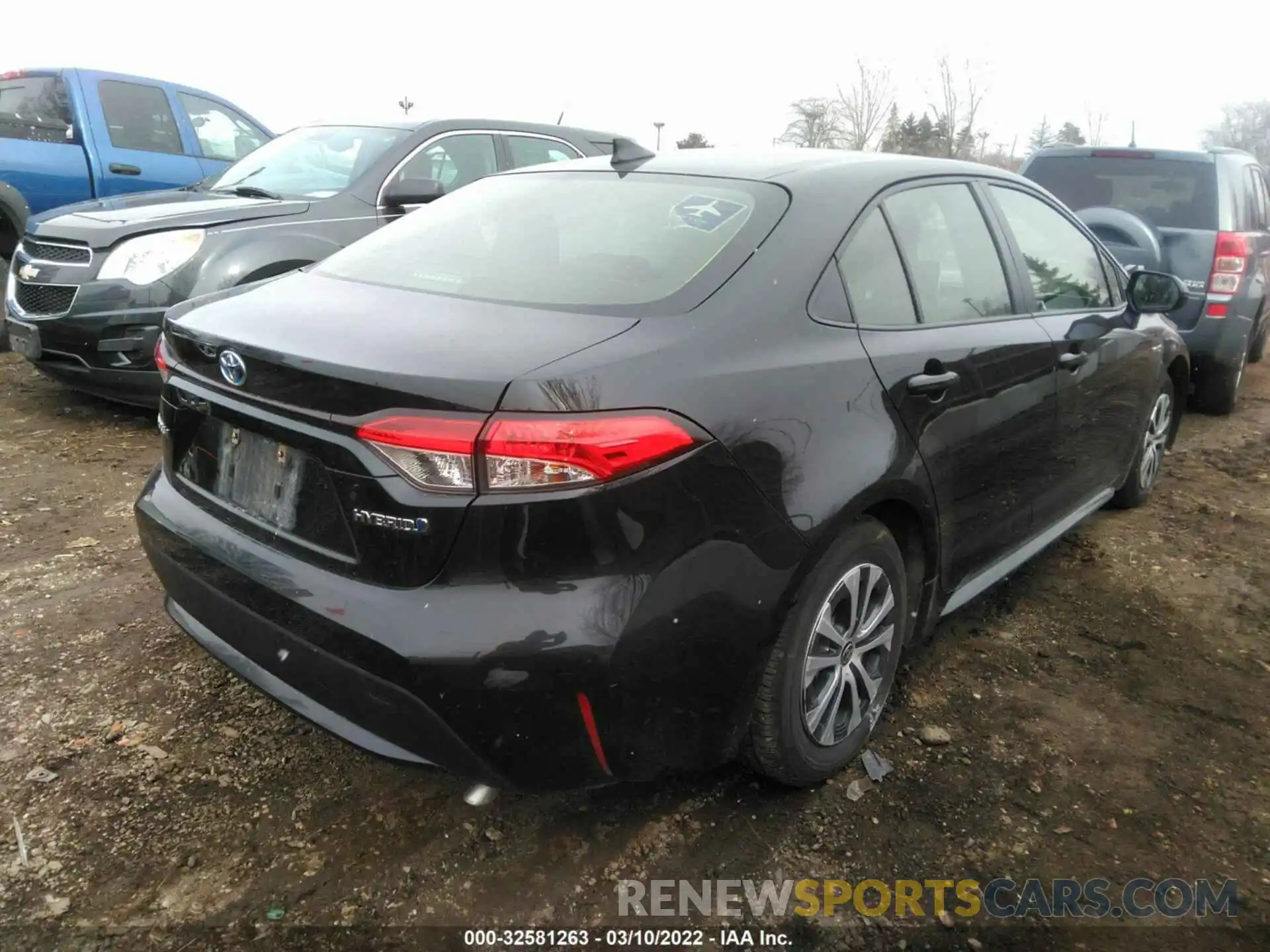 4 Photograph of a damaged car JTDEAMDE9MJ008811 TOYOTA COROLLA 2021