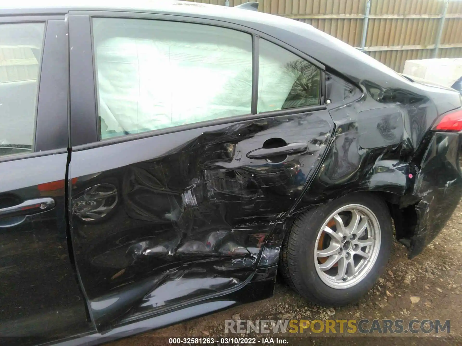 6 Photograph of a damaged car JTDEAMDE9MJ008811 TOYOTA COROLLA 2021