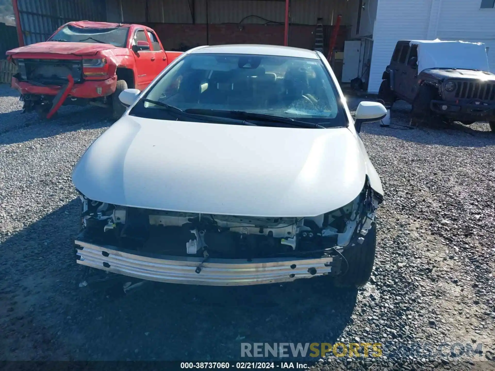 13 Photograph of a damaged car JTDEAMDE9MJ009294 TOYOTA COROLLA 2021