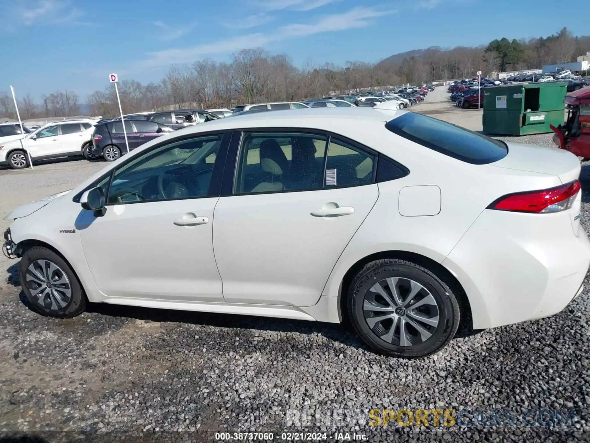 15 Photograph of a damaged car JTDEAMDE9MJ009294 TOYOTA COROLLA 2021