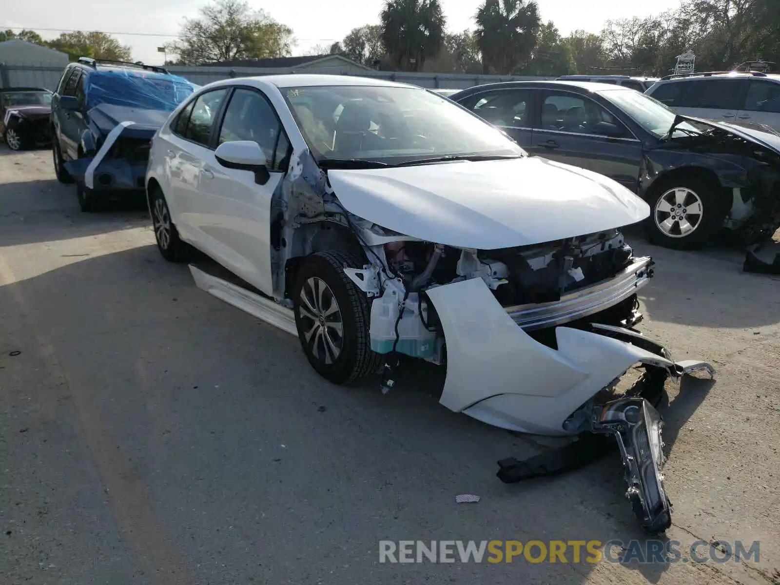 1 Photograph of a damaged car JTDEAMDE9MJ010431 TOYOTA COROLLA 2021