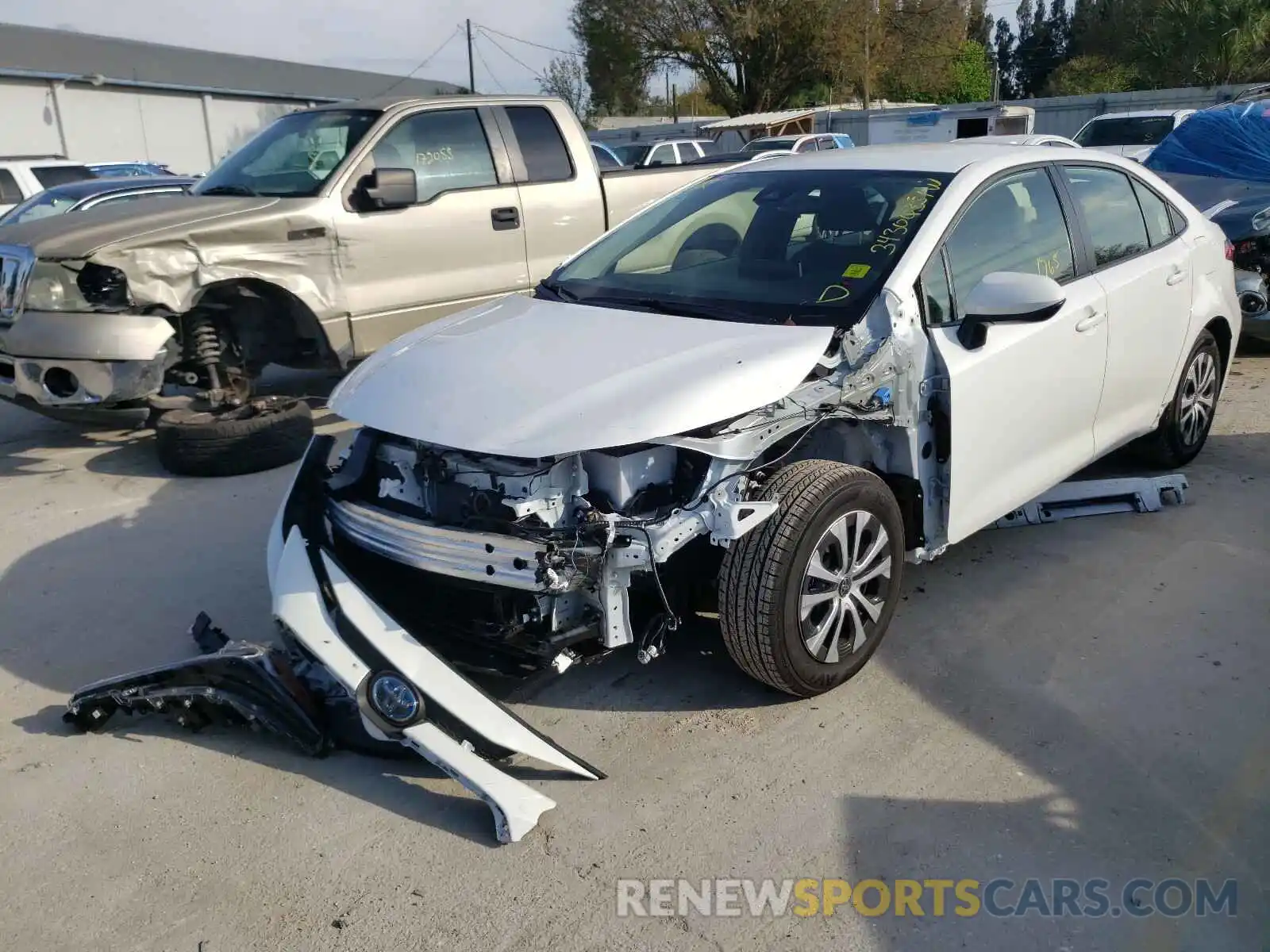 2 Photograph of a damaged car JTDEAMDE9MJ010431 TOYOTA COROLLA 2021