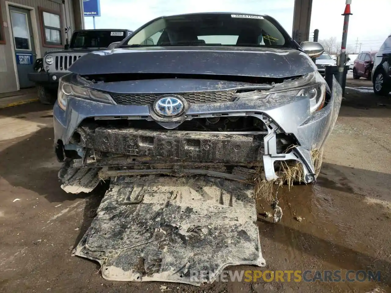 9 Photograph of a damaged car JTDEAMDE9MJ011109 TOYOTA COROLLA 2021