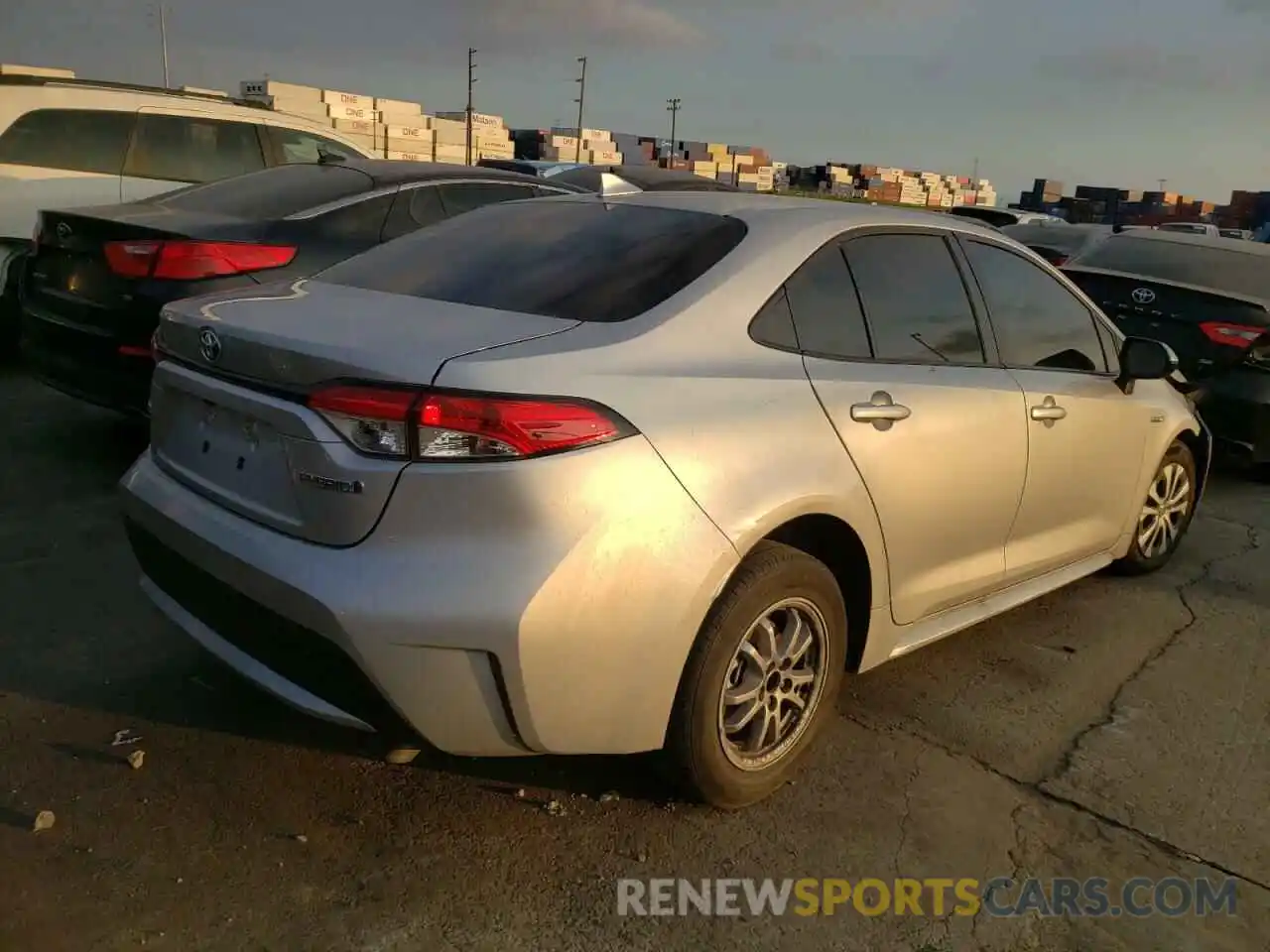 4 Photograph of a damaged car JTDEAMDE9MJ011448 TOYOTA COROLLA 2021