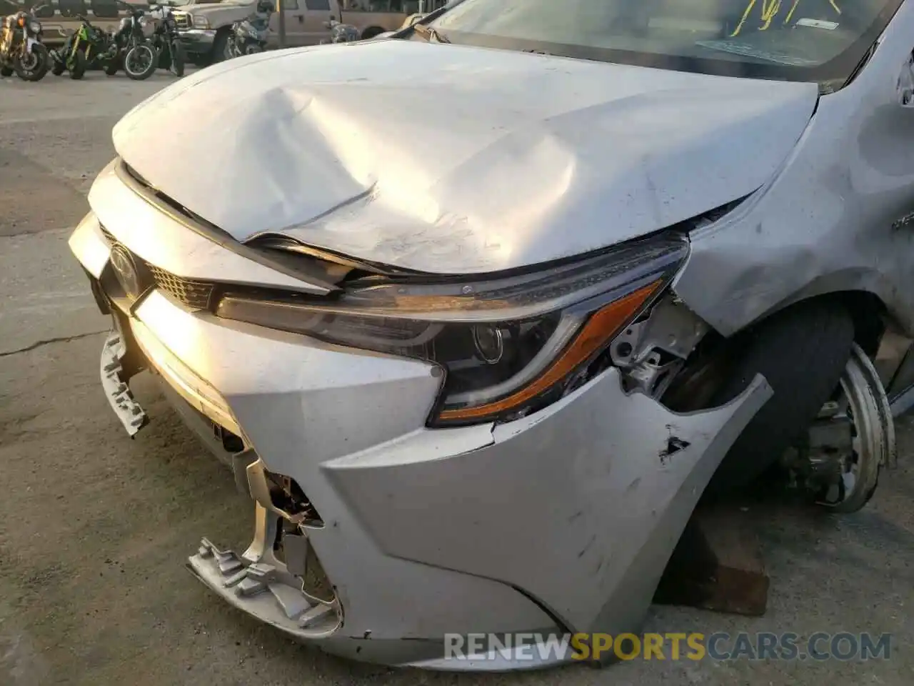 9 Photograph of a damaged car JTDEAMDE9MJ011448 TOYOTA COROLLA 2021