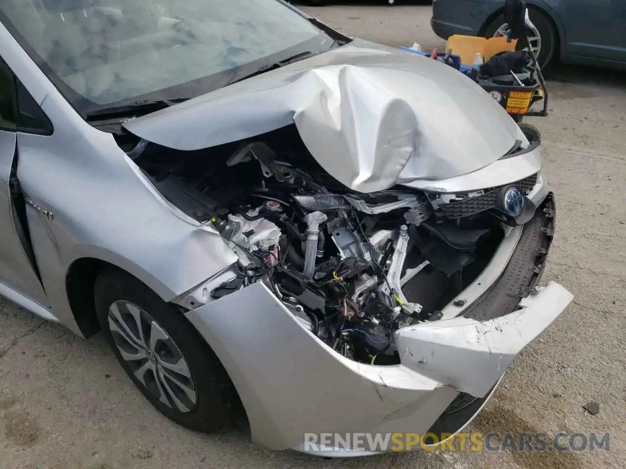 9 Photograph of a damaged car JTDEAMDE9MJ014849 TOYOTA COROLLA 2021