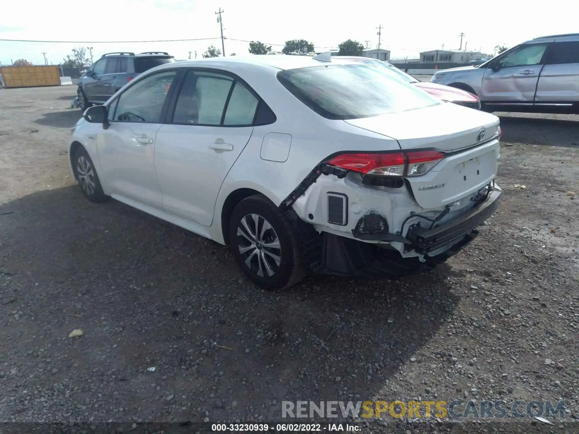 3 Photograph of a damaged car JTDEAMDE9MJ015337 TOYOTA COROLLA 2021