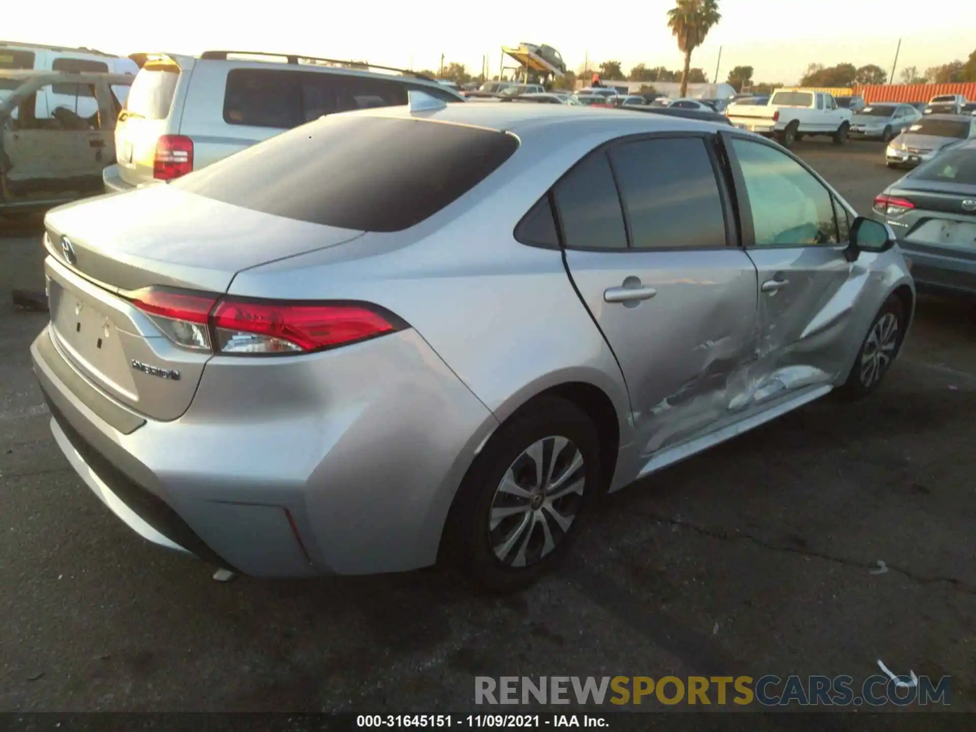 4 Photograph of a damaged car JTDEAMDE9MJ015726 TOYOTA COROLLA 2021