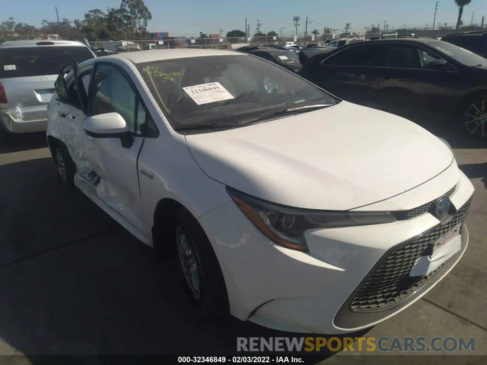 1 Photograph of a damaged car JTDEAMDE9MJ015788 TOYOTA COROLLA 2021