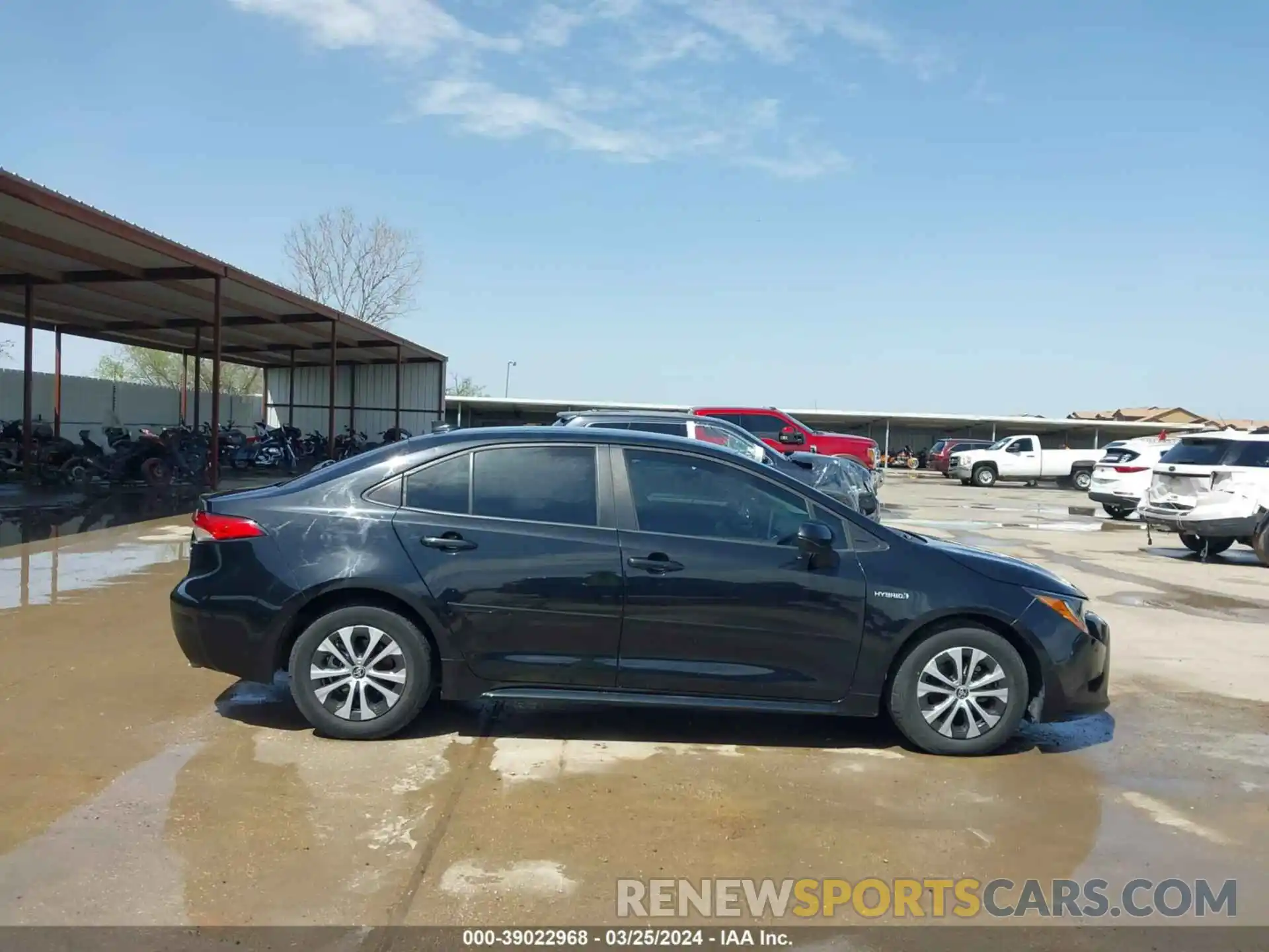 13 Photograph of a damaged car JTDEAMDE9MJ016391 TOYOTA COROLLA 2021