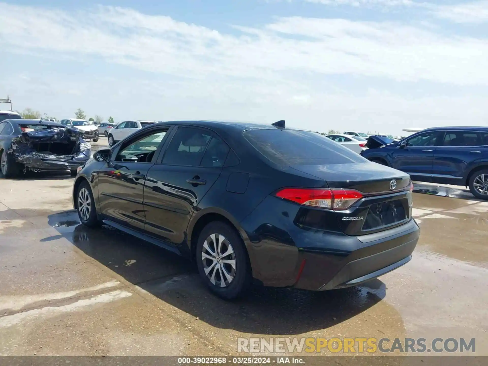 3 Photograph of a damaged car JTDEAMDE9MJ016391 TOYOTA COROLLA 2021