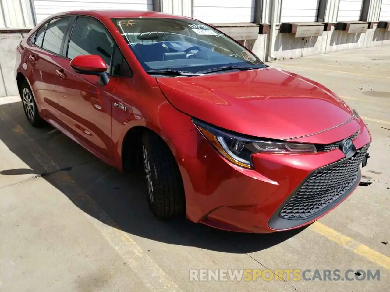 1 Photograph of a damaged car JTDEAMDE9MJ016908 TOYOTA COROLLA 2021