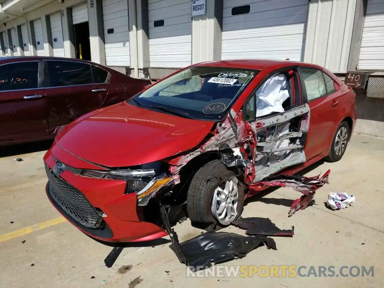 2 Photograph of a damaged car JTDEAMDE9MJ016908 TOYOTA COROLLA 2021