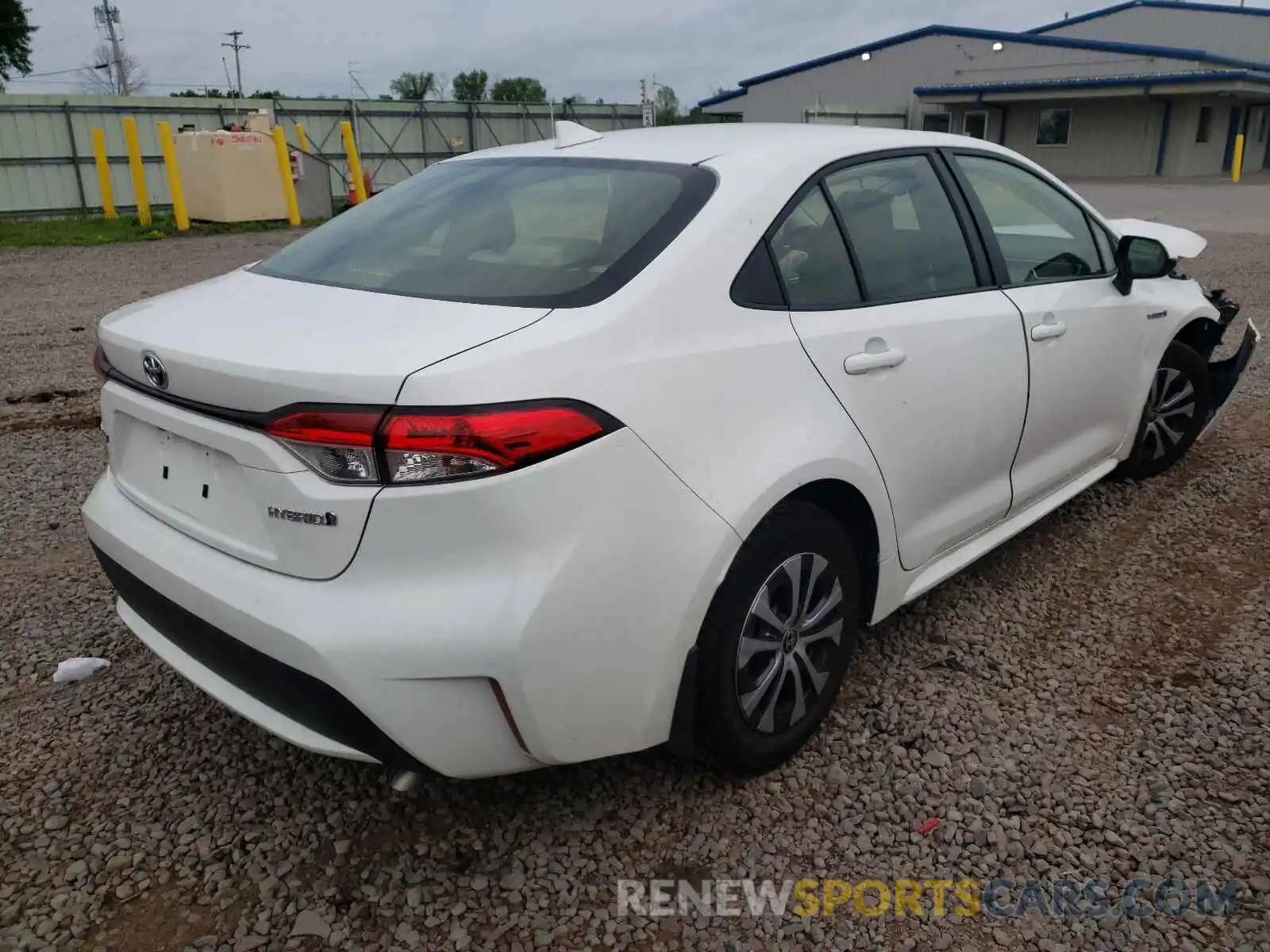 4 Photograph of a damaged car JTDEAMDE9MJ017184 TOYOTA COROLLA 2021