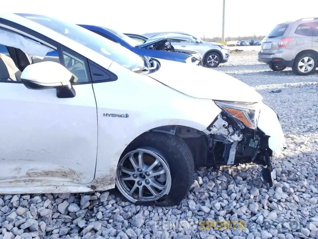 9 Photograph of a damaged car JTDEAMDE9MJ018884 TOYOTA COROLLA 2021