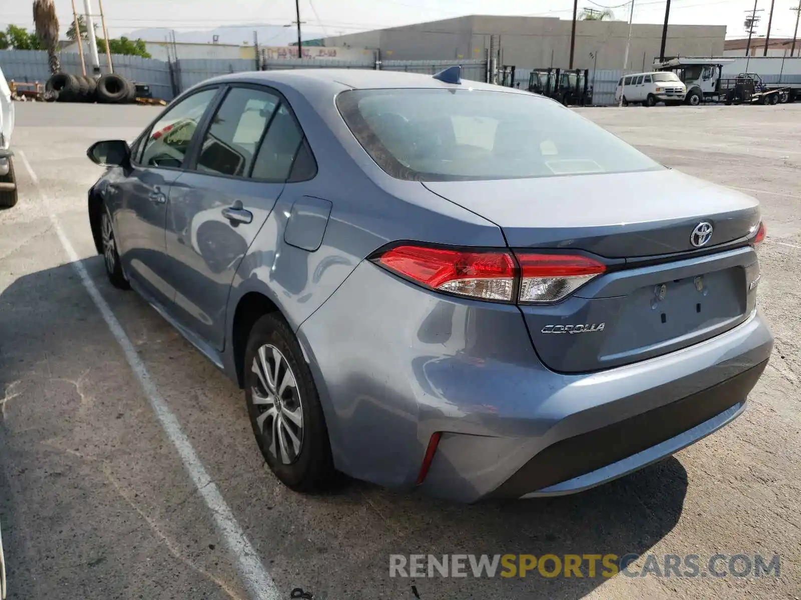 3 Photograph of a damaged car JTDEAMDE9MJ027861 TOYOTA COROLLA 2021