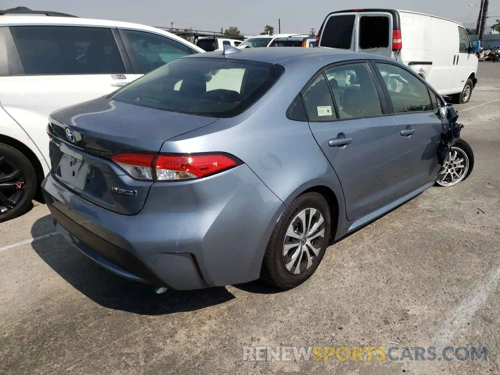 4 Photograph of a damaged car JTDEAMDE9MJ027861 TOYOTA COROLLA 2021