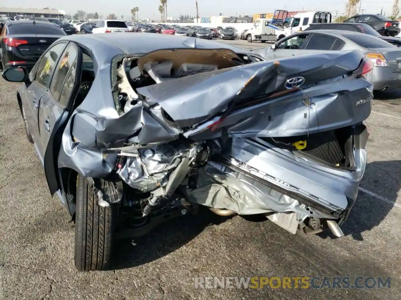 3 Photograph of a damaged car JTDEAMDE9MJ027875 TOYOTA COROLLA 2021