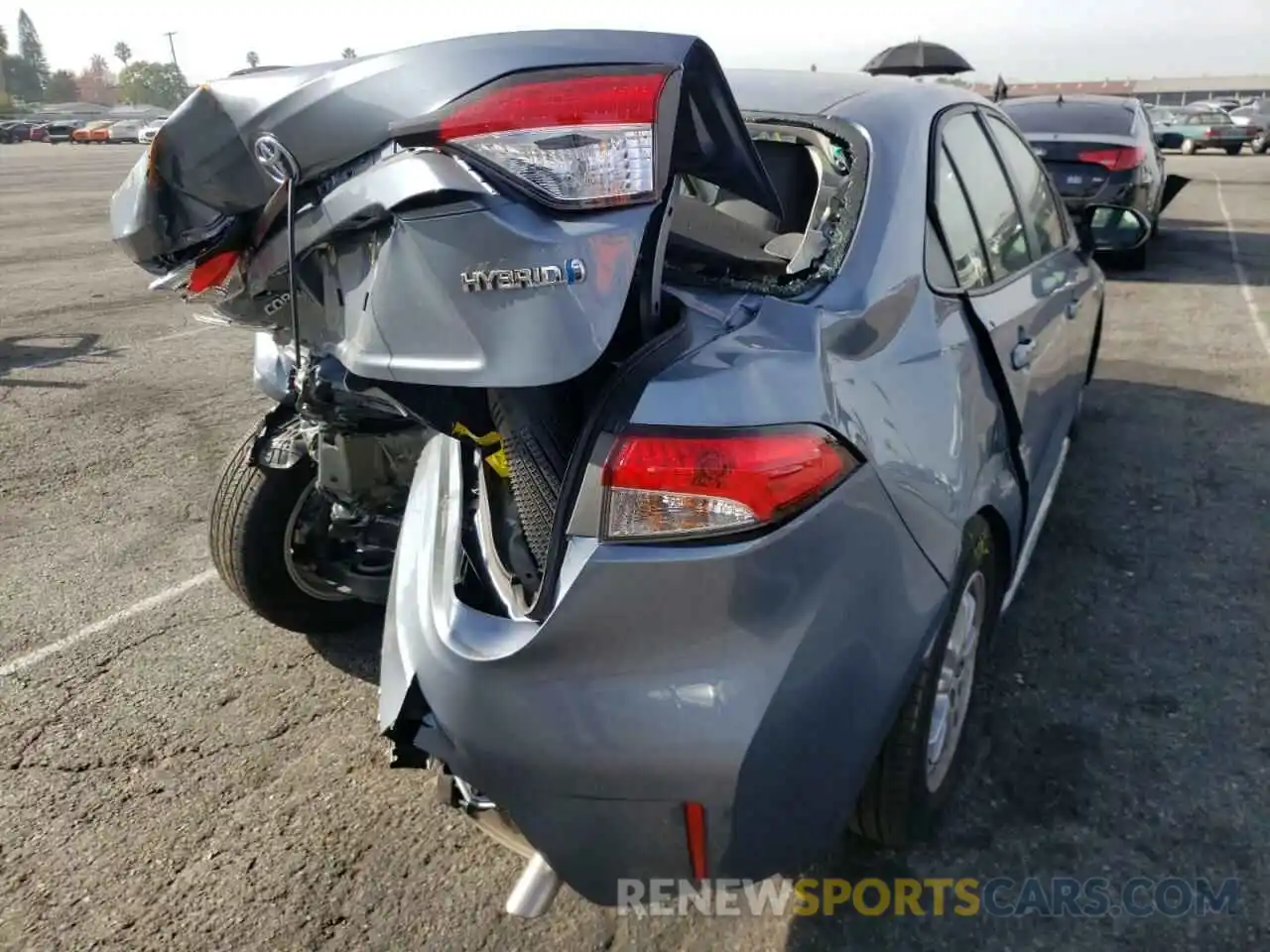 4 Photograph of a damaged car JTDEAMDE9MJ027875 TOYOTA COROLLA 2021