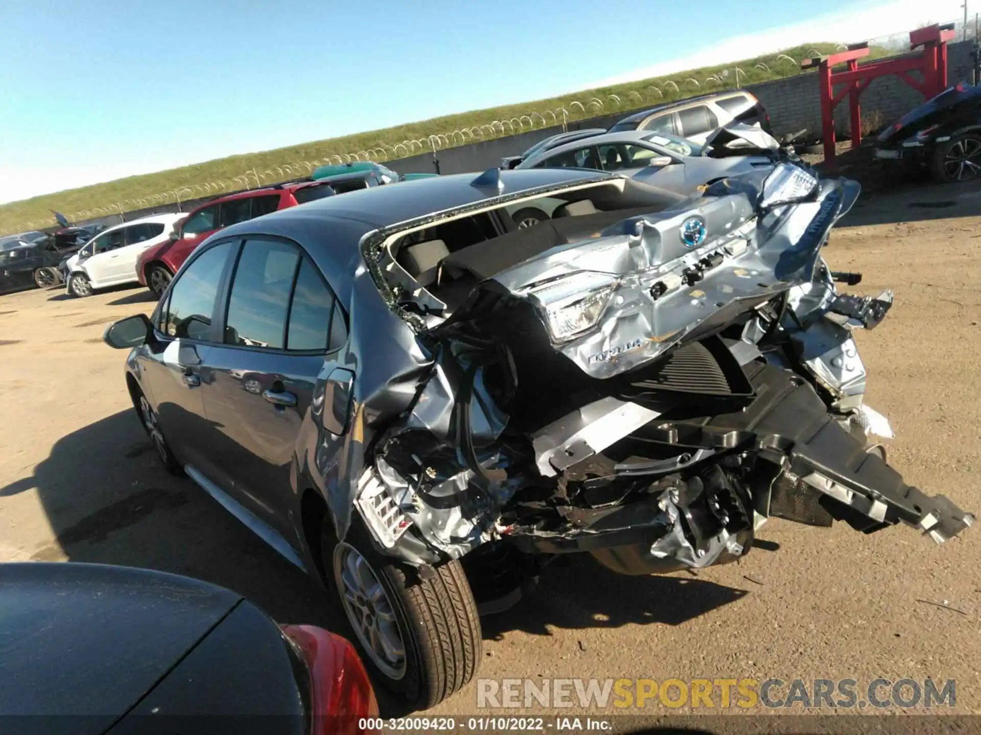 4 Photograph of a damaged car JTDEAMDE9MJ031246 TOYOTA COROLLA 2021