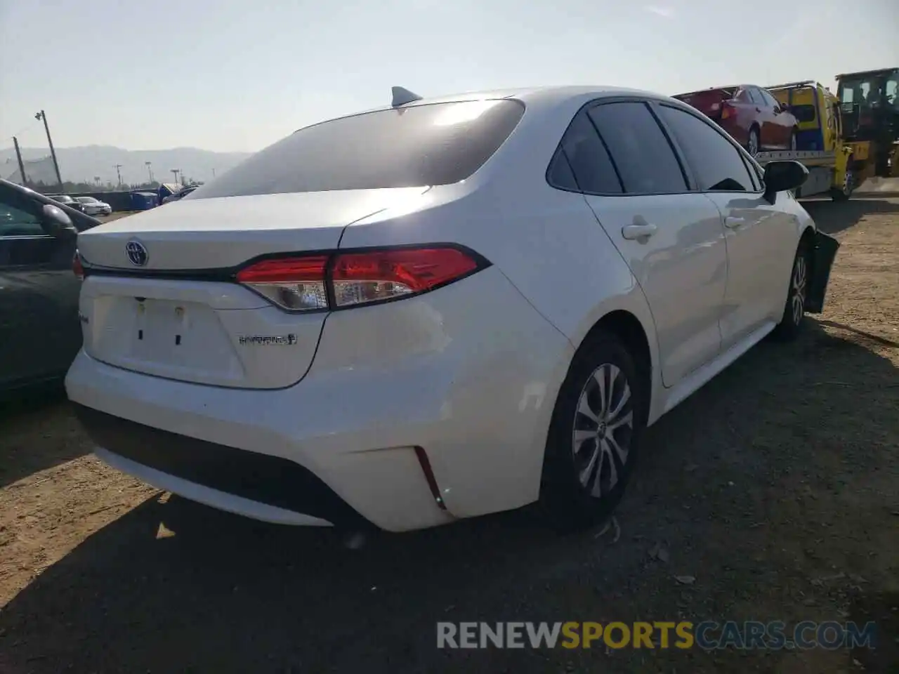 4 Photograph of a damaged car JTDEAMDEXMJ017324 TOYOTA COROLLA 2021