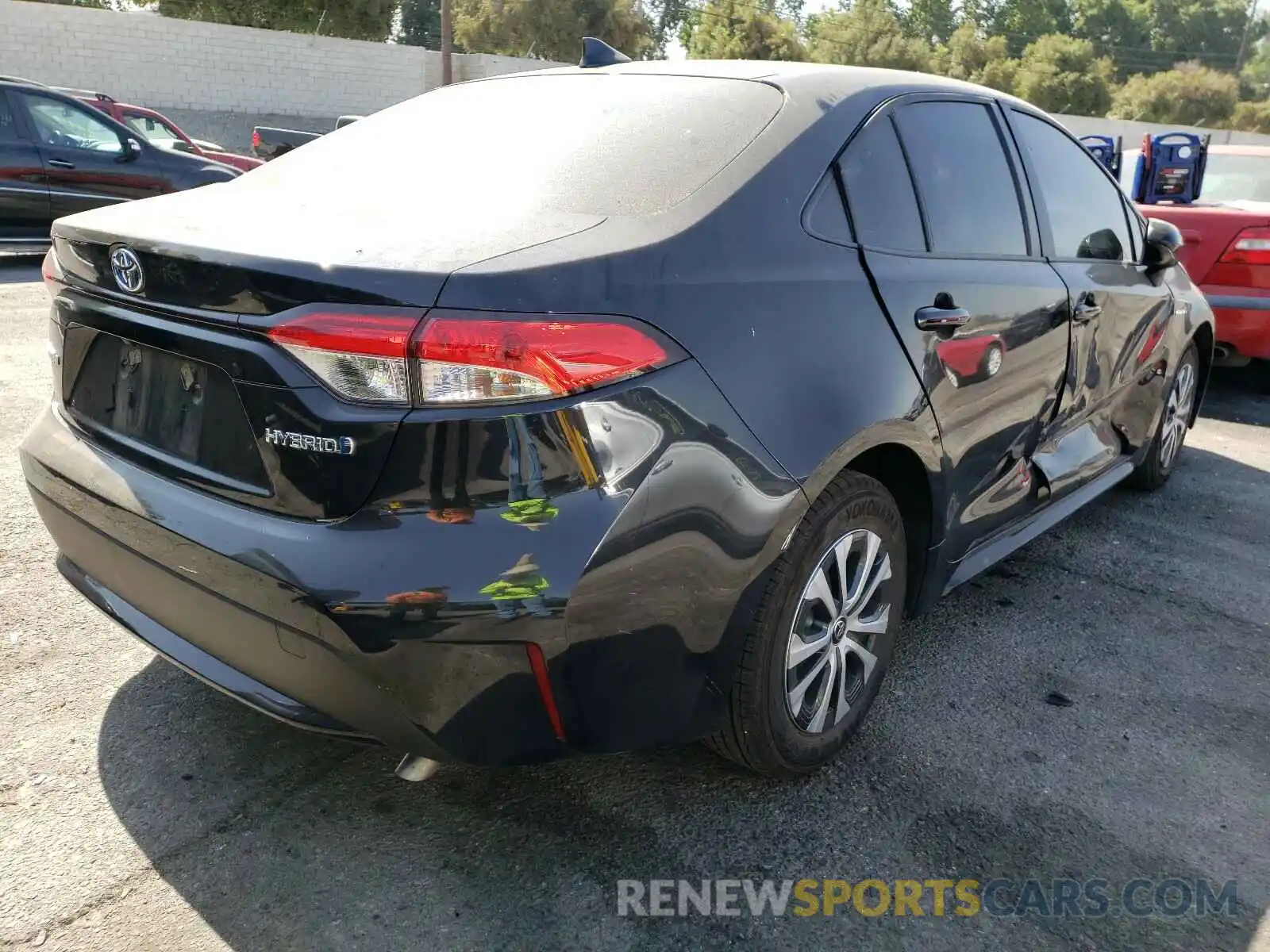 4 Photograph of a damaged car JTDEAMDEXMJ020451 TOYOTA COROLLA 2021