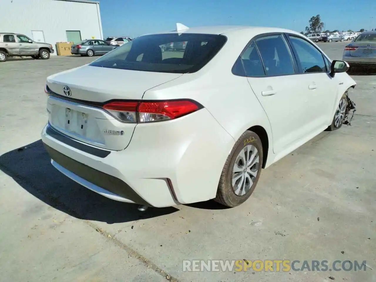 4 Photograph of a damaged car JTDEAMDEXMJ027612 TOYOTA COROLLA 2021