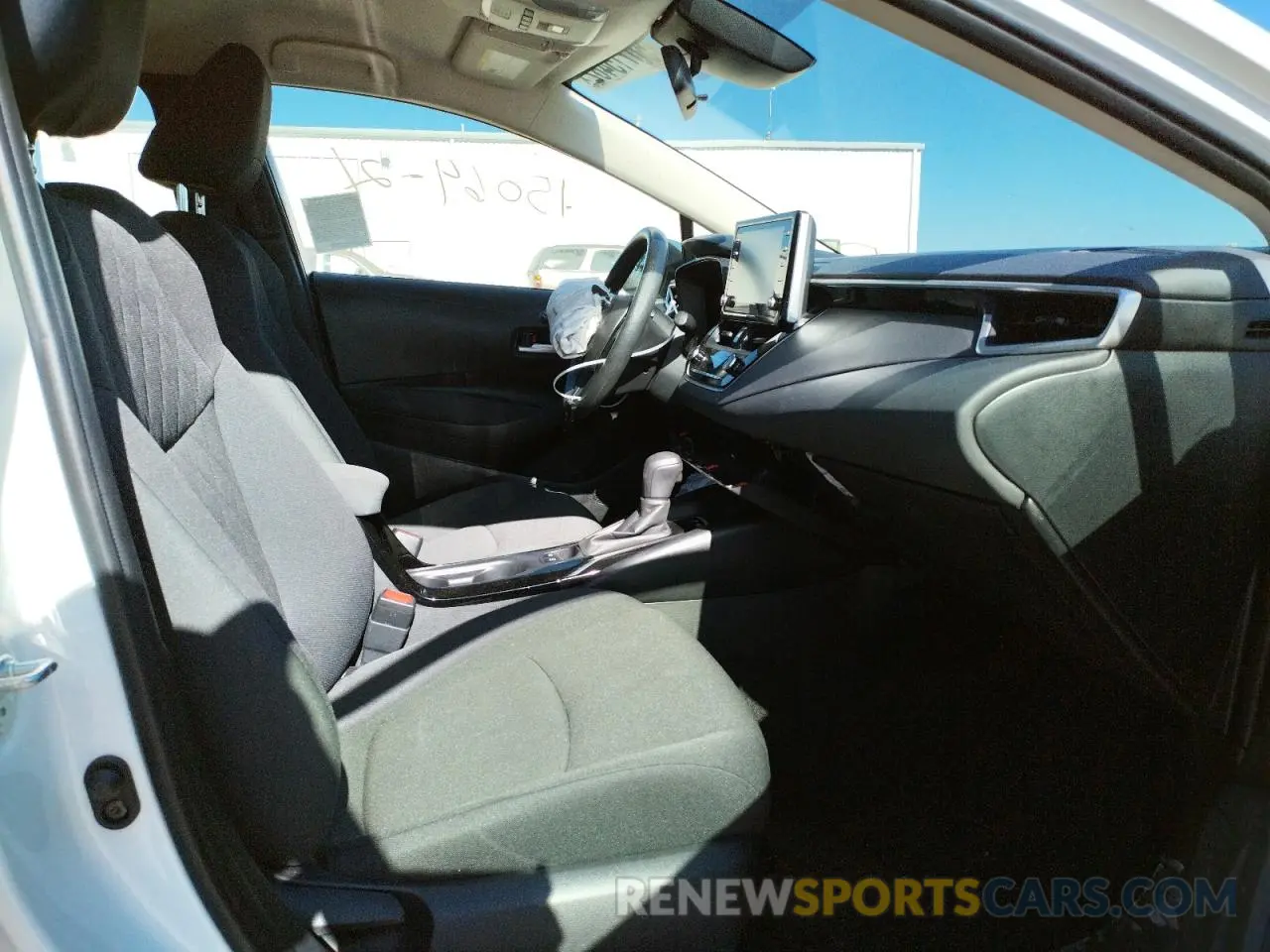 5 Photograph of a damaged car JTDEAMDEXMJ027612 TOYOTA COROLLA 2021