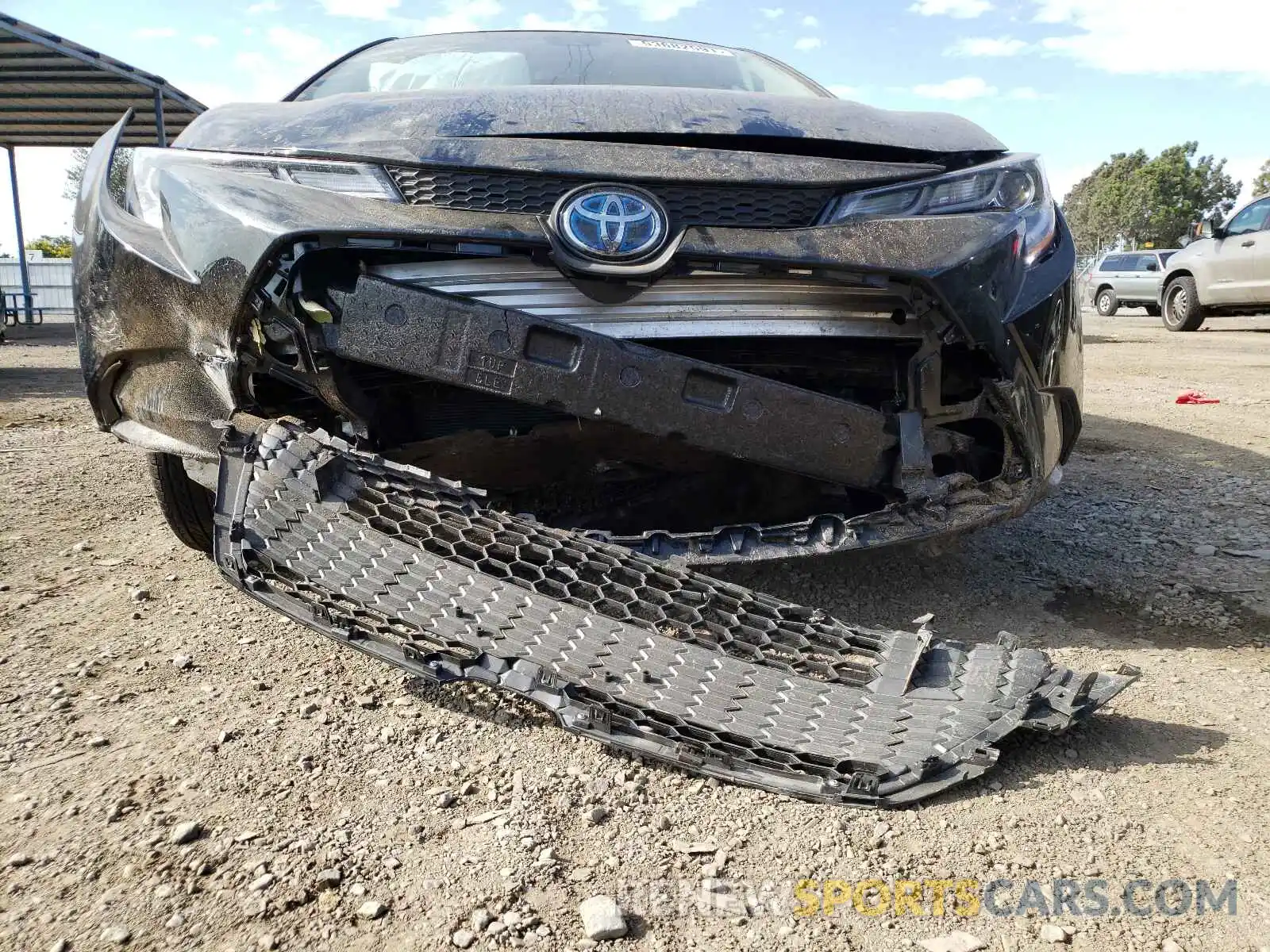 9 Photograph of a damaged car JTDEAMDEXMJ030350 TOYOTA COROLLA 2021