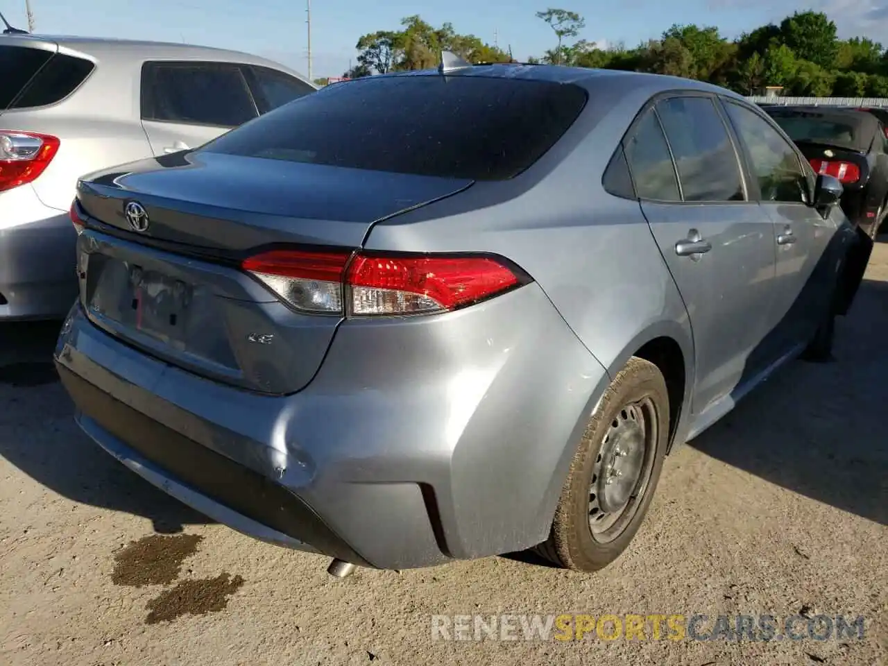 4 Photograph of a damaged car JTDEPMAE0MJ125499 TOYOTA COROLLA 2021