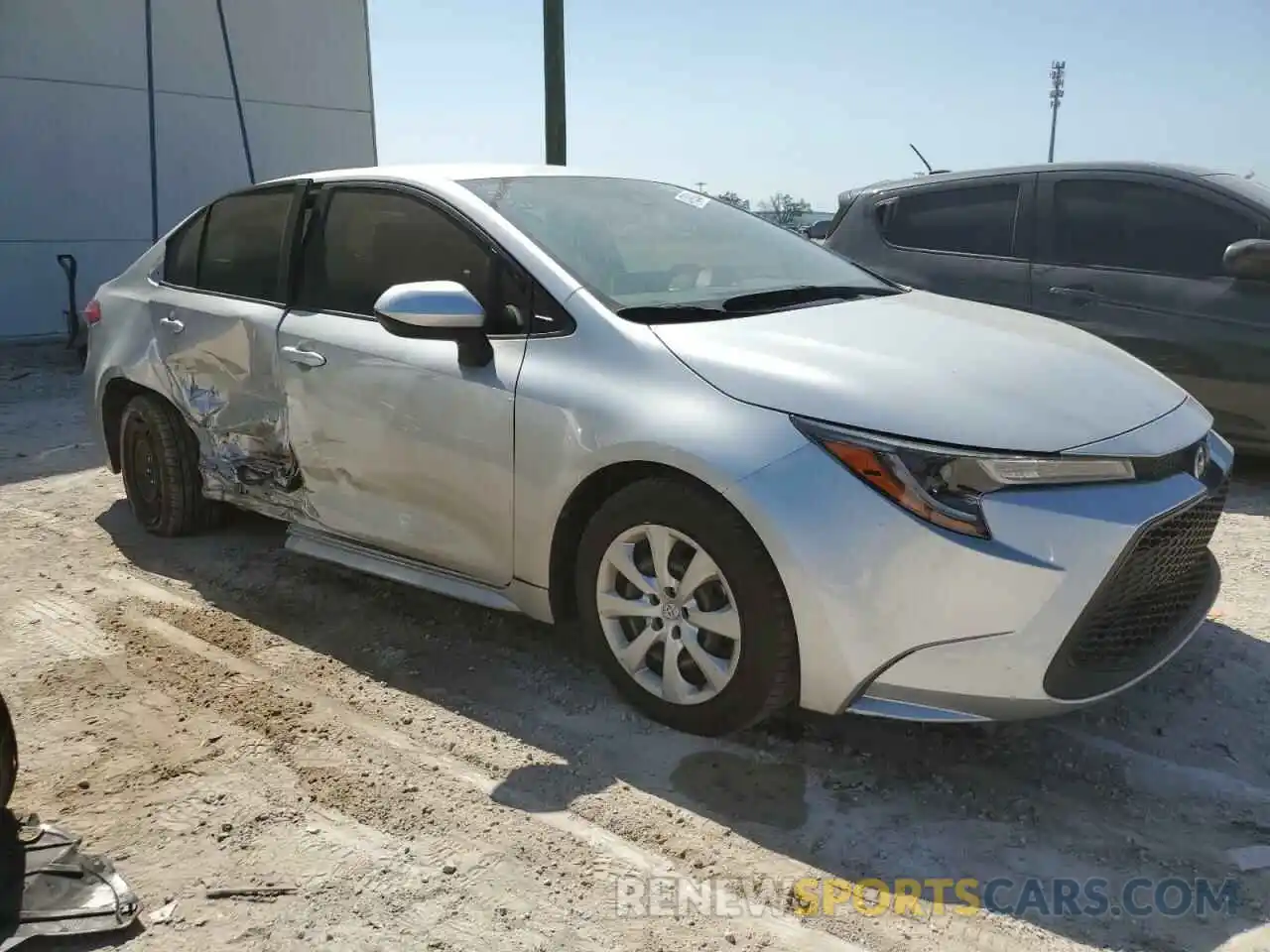 4 Photograph of a damaged car JTDEPMAE0MJ142349 TOYOTA COROLLA 2021