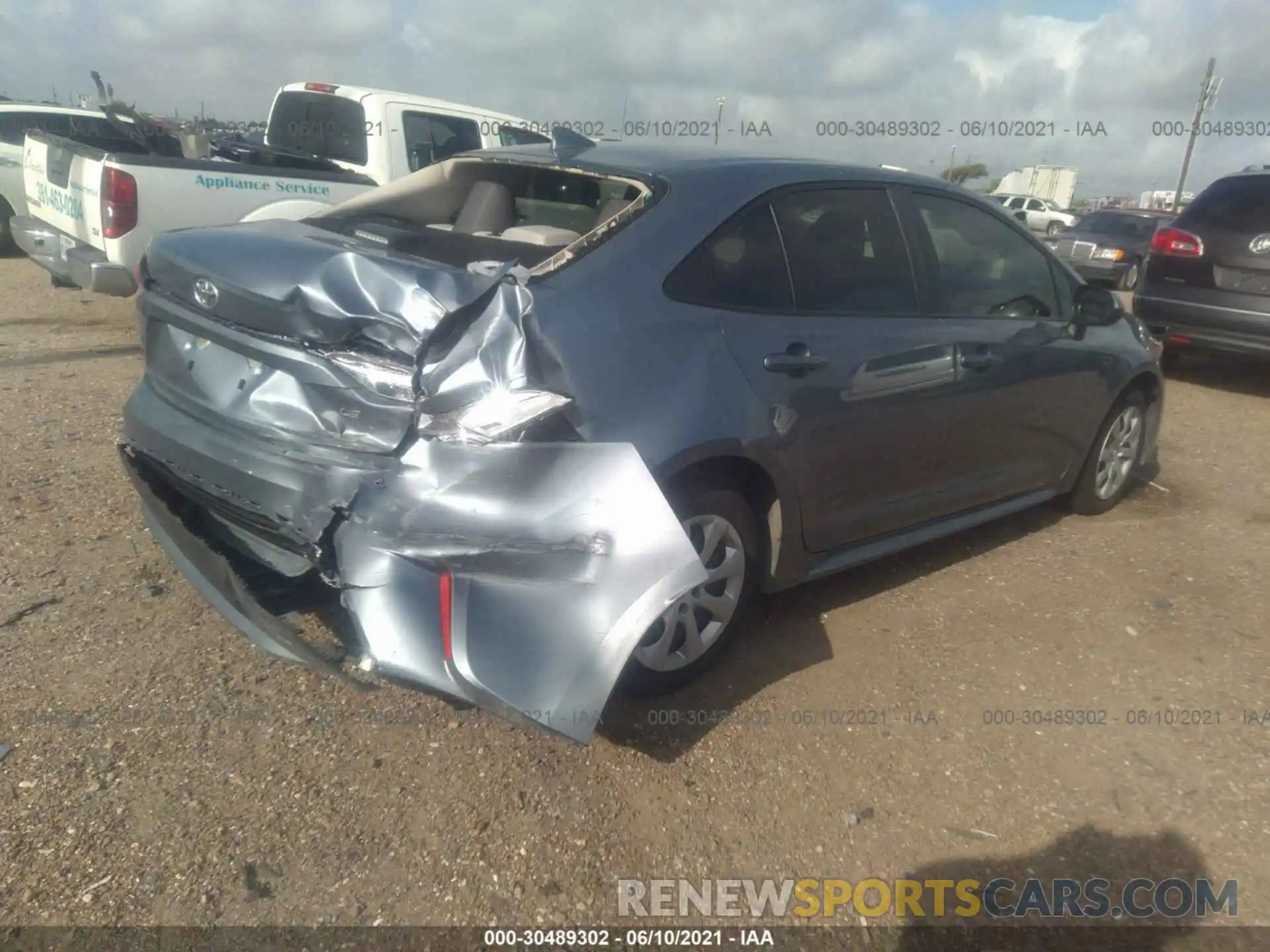 4 Photograph of a damaged car JTDEPMAE0MJ144098 TOYOTA COROLLA 2021