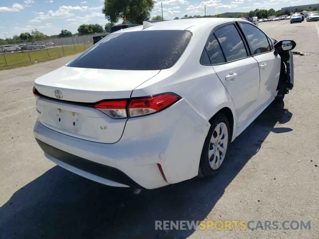 4 Photograph of a damaged car JTDEPMAE0MJ148345 TOYOTA COROLLA 2021