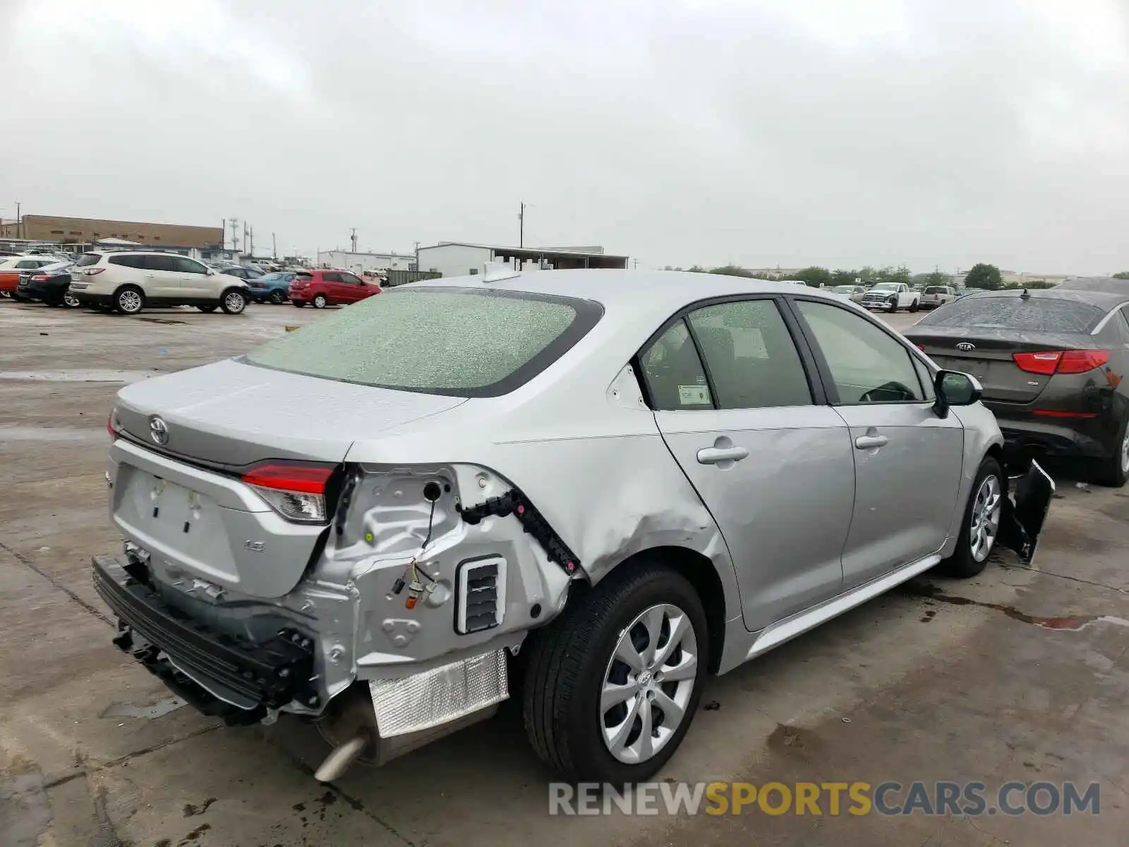 4 Photograph of a damaged car JTDEPMAE0MJ148863 TOYOTA COROLLA 2021