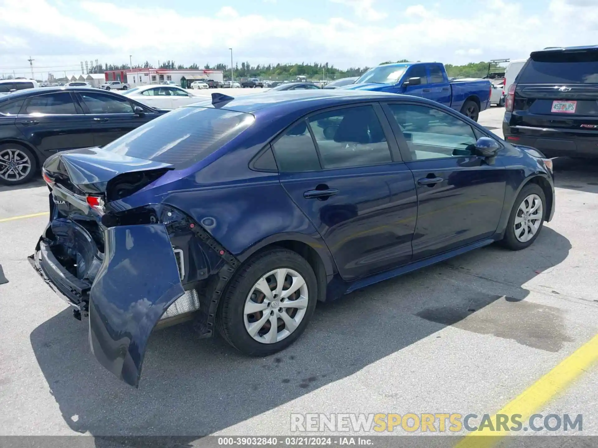 4 Photograph of a damaged car JTDEPMAE0MJ151164 TOYOTA COROLLA 2021