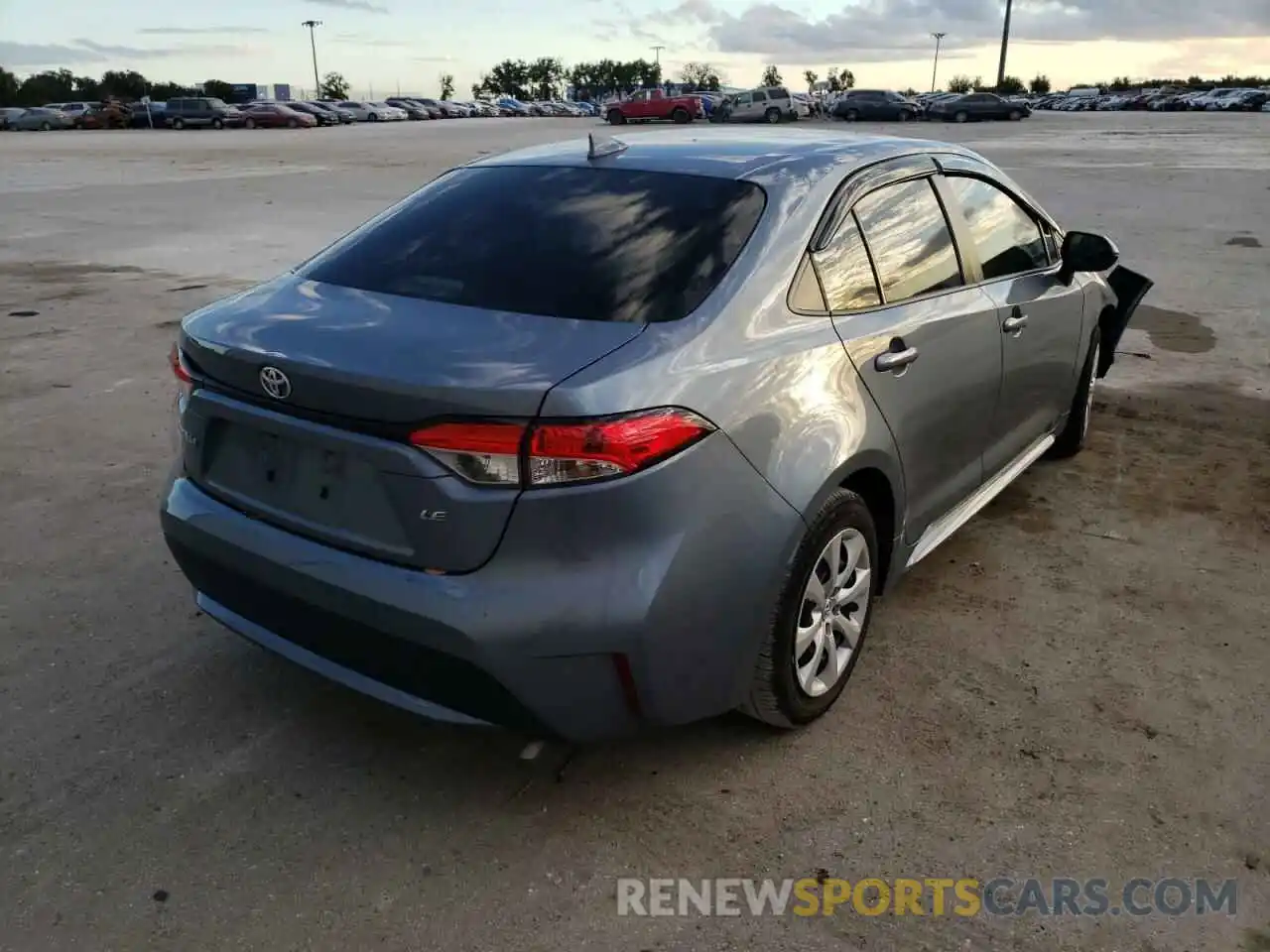 4 Photograph of a damaged car JTDEPMAE0MJ153805 TOYOTA COROLLA 2021