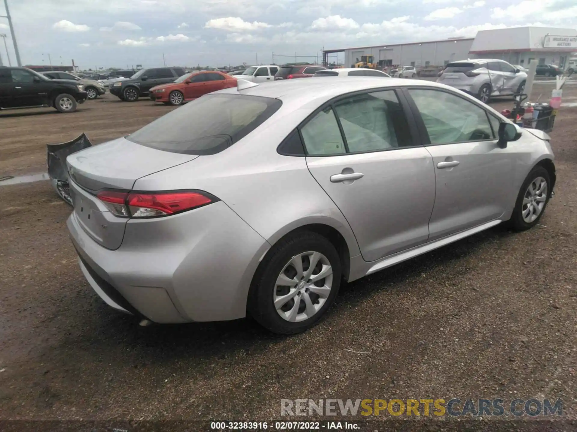 4 Photograph of a damaged car JTDEPMAE0MJ154016 TOYOTA COROLLA 2021